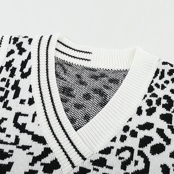 2. NEW| Leopard Print Knitted V-Neck Sweater Vest - Picture 8 of 9